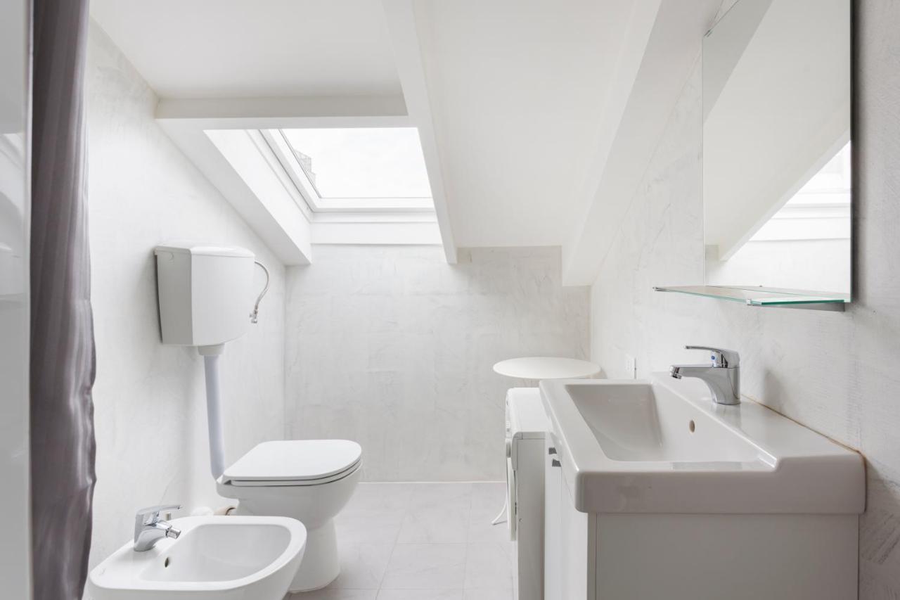 2 Bedroom 2 Bathroom Apt - Duomo 2 Milano Exterior foto